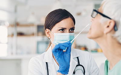 È ORA POSSIBILE ESEGUIRE IL TEST PER INFLUENZA E COVID-19 CON UN SINGOLO TAMPONE.